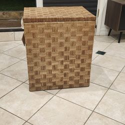Indoor & Outdoor Hamper Brand New