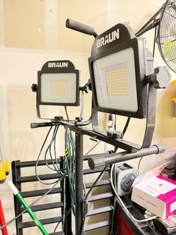 Braun Dual LED Work Light on Stand
