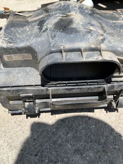 2007 Ford 5.4L 3V Triton Air Filter Housing