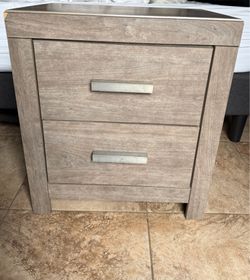 Single night stand dresser