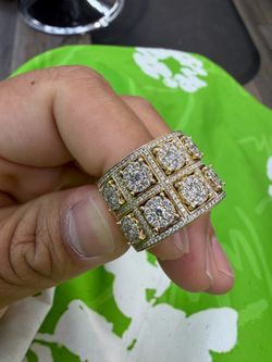 10k Size 10 diamond ring