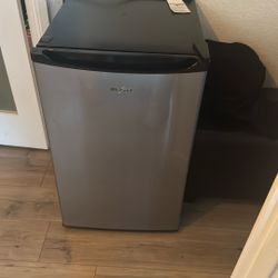 Whirlpool Mini Fridge!