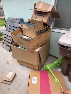 Free moving boxes