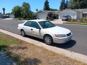 Toyota Camry 4cylinder Clean Title Smogged!!