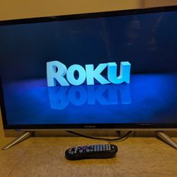 Flatscreen Roku TV w/ remote