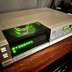 Vintage Philips CD303 CD player In Excellent Condition 