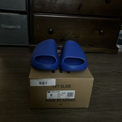Yeezy Slides Azure