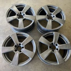Set of 4 Mercedes Benz E320 E350 OEM 18” staggered wheels Rims No tires AMG