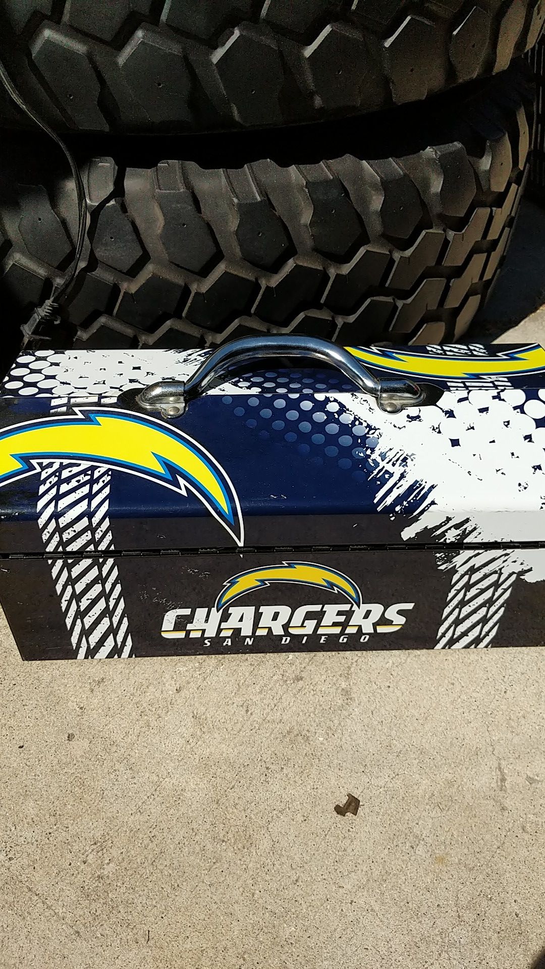 Charger s tool box