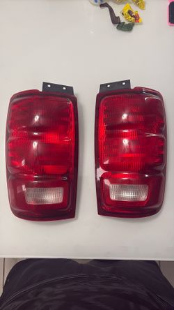Ford Expedition back lights