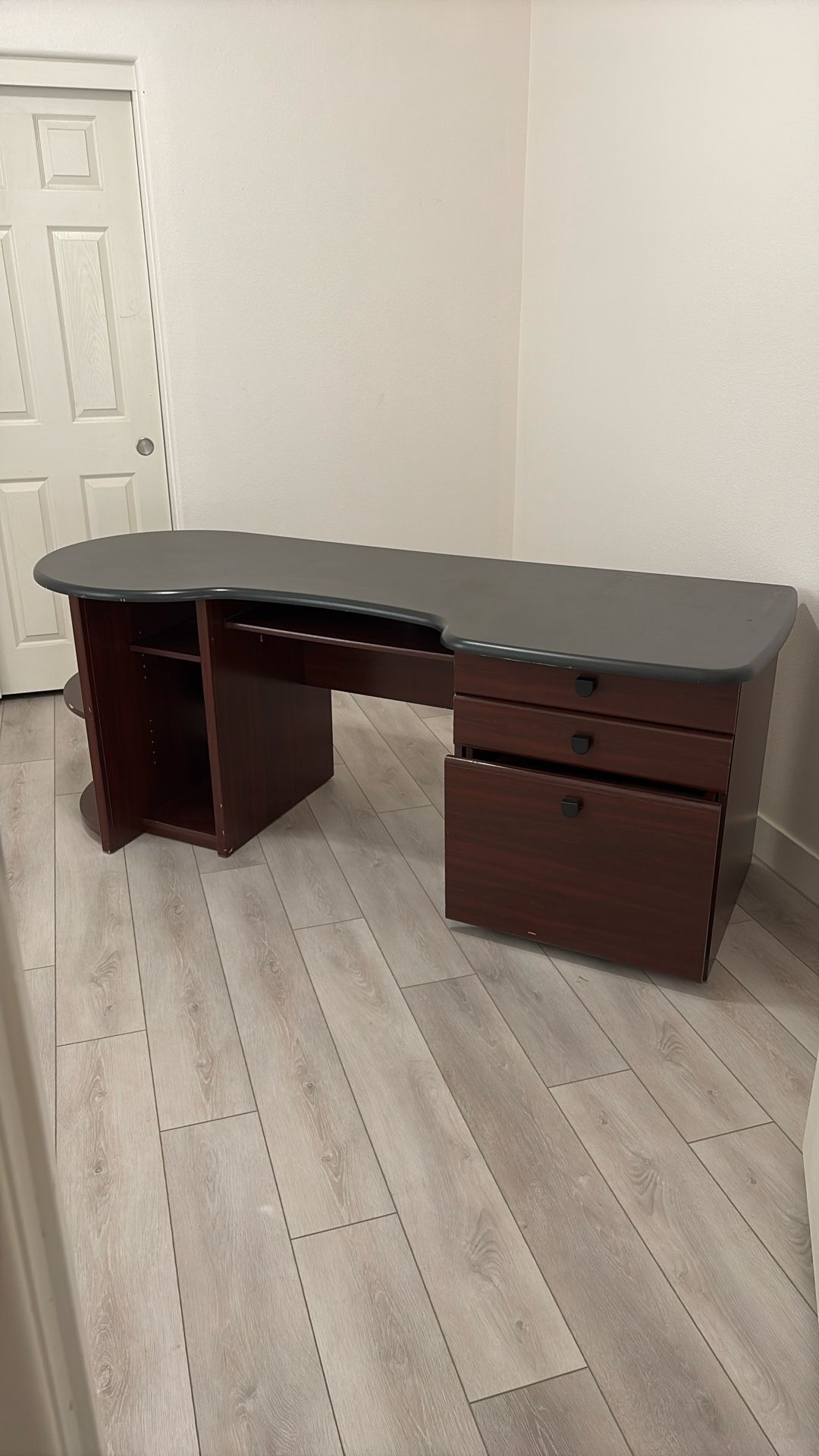 Office Desk