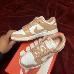 Nike Dunk Rose Whisper Size W7.5