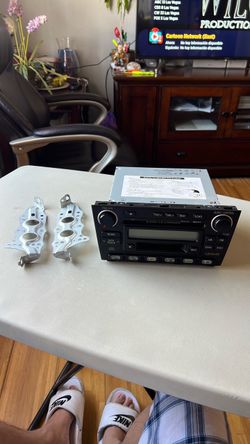 2003-2005 Lexus IS 300 OEM Premium Radio 6 Disc CD Cassette 16(contact info removed)0-53230