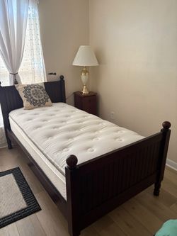 Twin bed