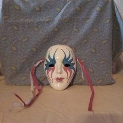 Porcelain Wall Hang Mask 