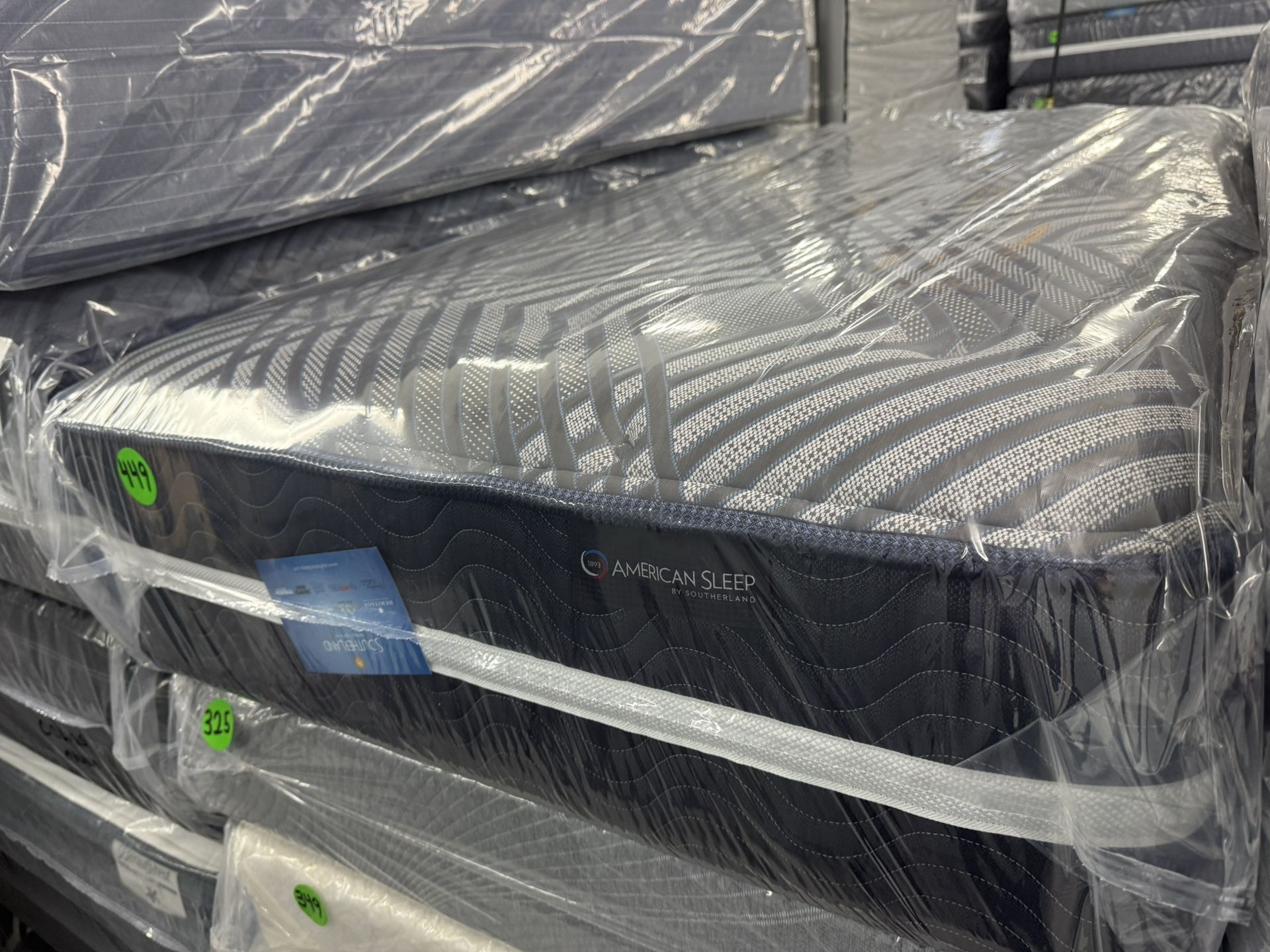 TWIN SIZE SOUTHERLAND MATTRESS & BOX SPRING BED SET