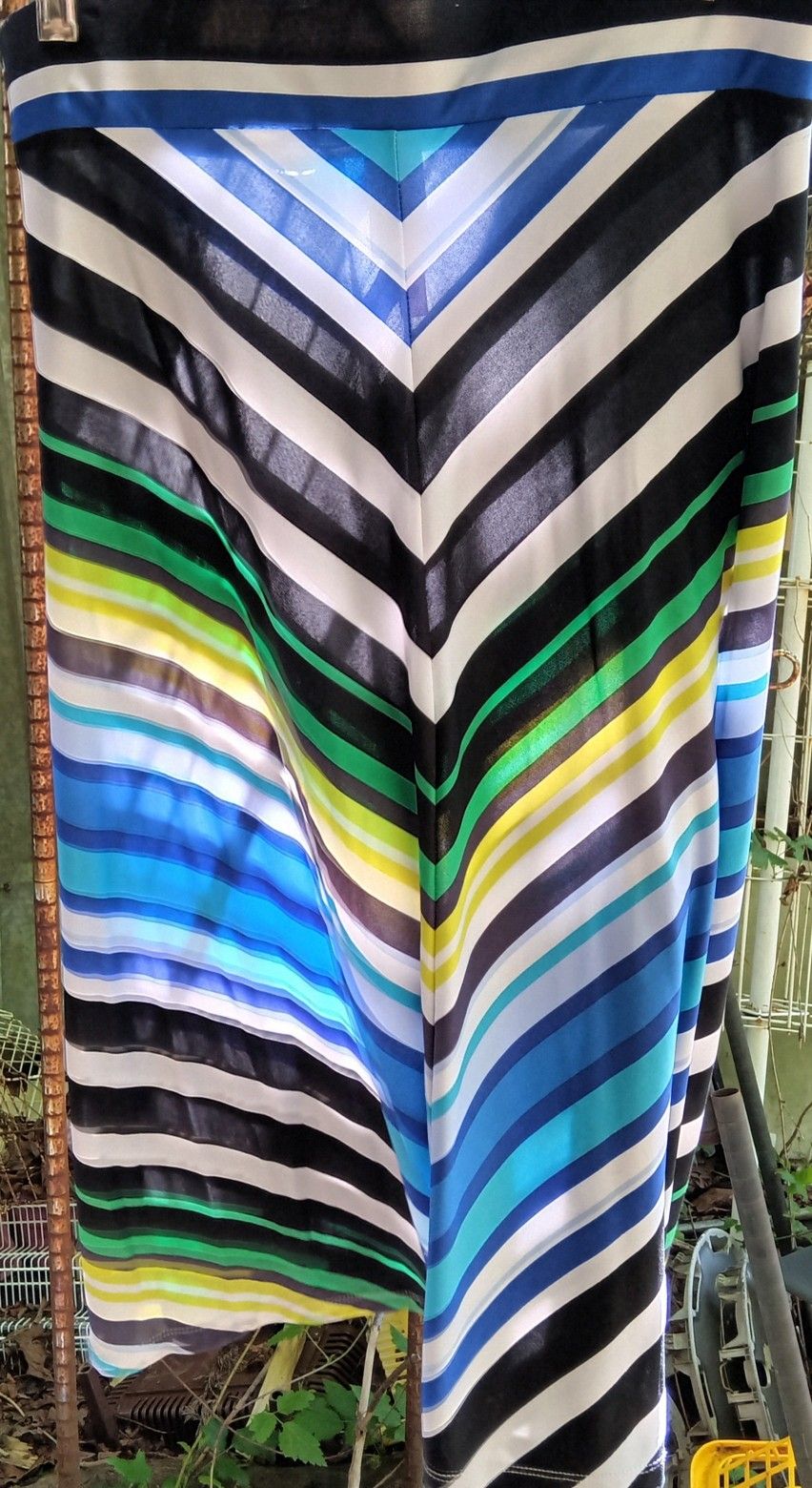 Attractive V Pattern Long Skirt