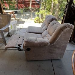 Recliner Sofa Comfortable Works Perfectly Best Offer Or Trade
