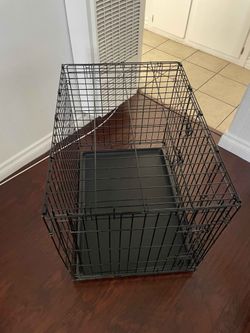 Dog Crate - Excellent Condition - 30" x 21 "x 22" high