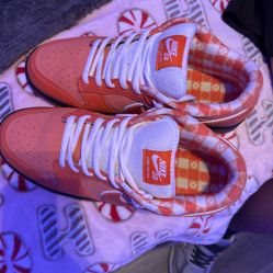 Orange Has Black Bands 