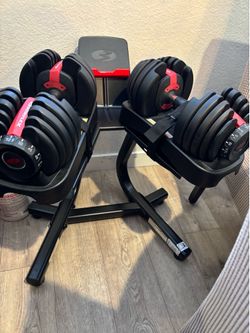 Bowflex 552 dumbbells & rack.