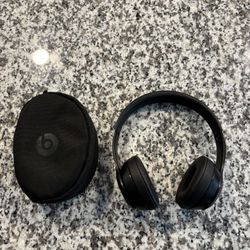 TRADE/SELLING Beats: Studio Wireless Headphones 