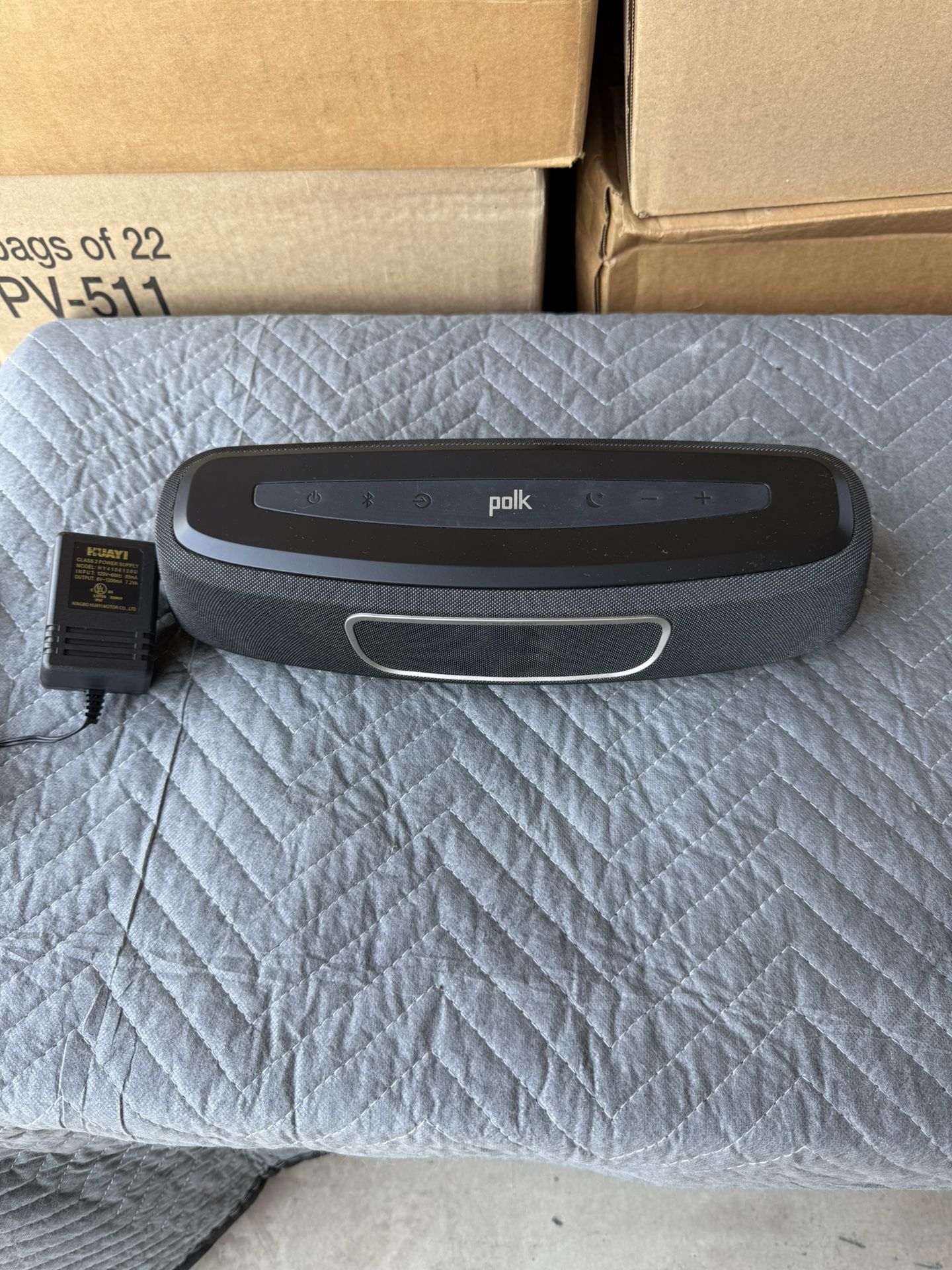 Polk Audio Bluetooth speaker in excellent condition!!
