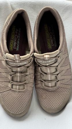 Skechers Air-Cooled Memory Foam Sneakers size 8