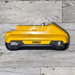 DEWALT 20V 20V MAX Compact Lithium-Ion 4.0Ah Battery Pack