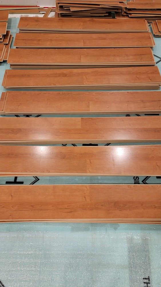 Snap Together Flooring for Sale in Bonney Lake, WA OfferUp