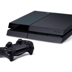 PS4 500GB W/ 3 Controllers 