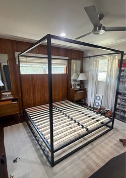 Scandia Home King black poster bed