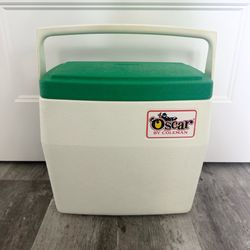 Vintage 1982 little Oscar Coleman cooler 14” tall x 14” wide. this is the larger 16 qt size.  Bright retro green. Lid doubles as cup holders