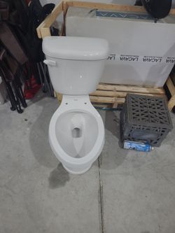 Toilet Gerber New In Box