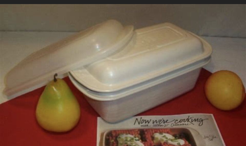 3 Piece Tupperware 1 1/2 Quart Microwave Roaster Pan