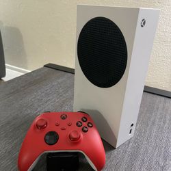 Xbox Series S (Free Delivery)