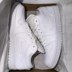 Women’s Air Jordan 1 Low