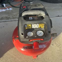 Central Pneumatic 3 Gallon 100 PSI Oil-Free Pancake Air Compressor