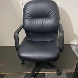 Hon Office Leader Chair 