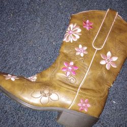 GIRLS  COWBOY BOOTS SZ4