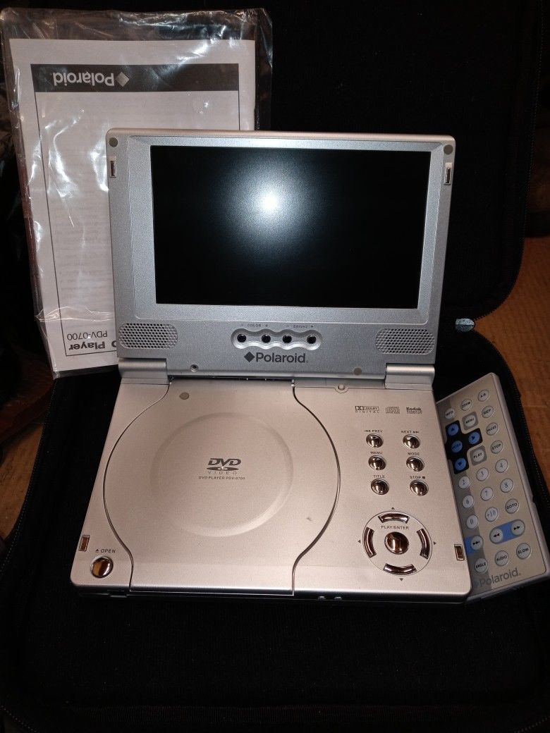 Polaroid Portable Dvd Player (W/Remote/Case)