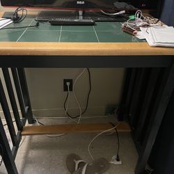 Table 34’ Tall & 18W By 35L