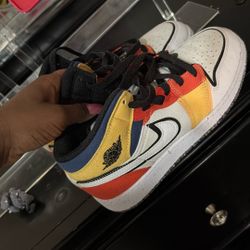 jordan 1’s lightly used!