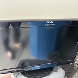 Panasonic 32” Flat Screen TV
