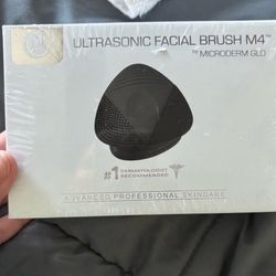 New Ultrasonic Facial Brush