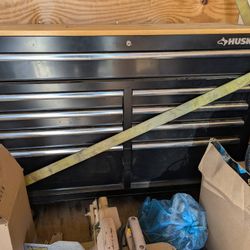 Husky Tool Storage Mobile Workbench w/9 Drawers