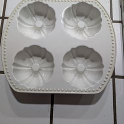Princess House Mini 4 Bundt Pan