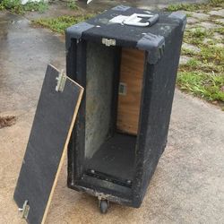 Candence. Wheeled. Euipment. Case