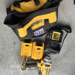 Dewalt Impact Wrench 1/2 Set