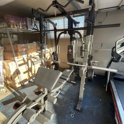 Vesta Fitness Smith Machine 2001 w/Bench Attachment | 230lb Bumpers Weights | 7ft Olympic Bar | Fitness | Gym Equipment | FREE DELIVERY 🚚 